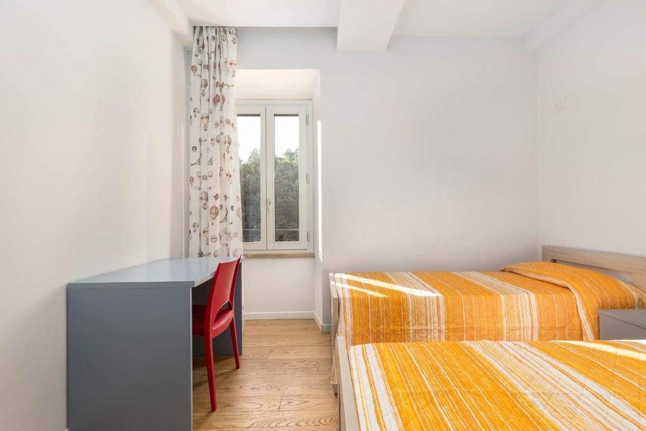 Siena Historic Center Stylish Flat With Balcony! Lägenhet Exteriör bild
