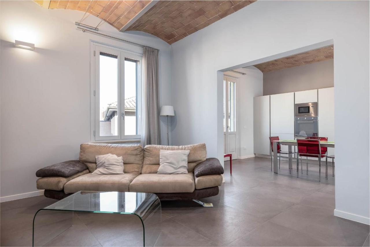 Siena Historic Center Stylish Flat With Balcony! Lägenhet Exteriör bild